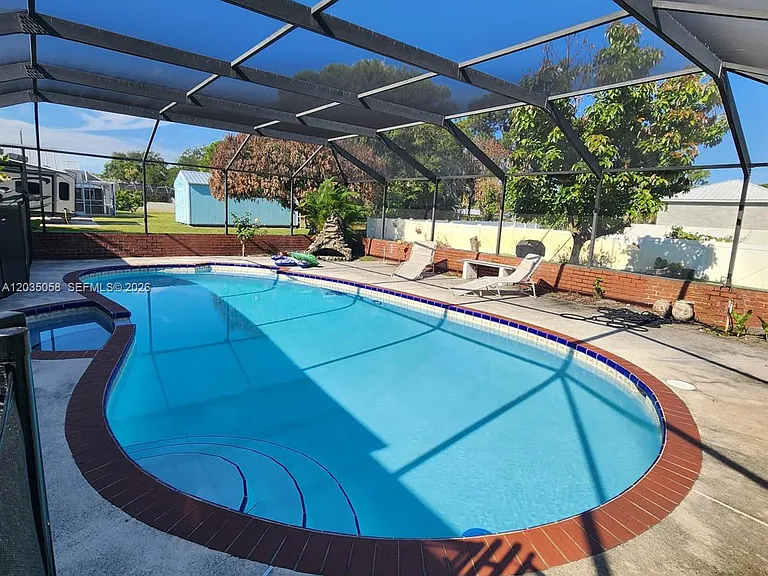 6101 Palmetto Dr — Photo 31