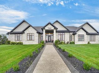 670 Bishopsgate Rd #8, Brant, ON N3L3E3
