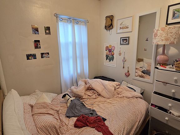 2nd image of 264 E 2nd St #29