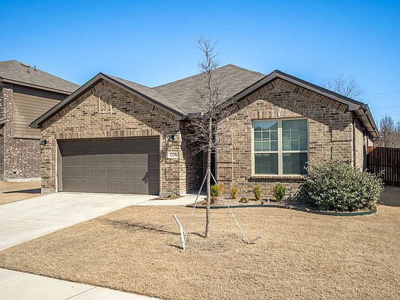 3rd image of 1229 Benwick Dr