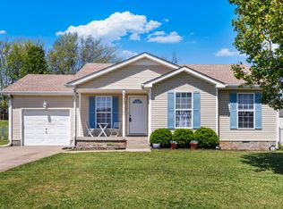 231 Golden Pond Ave, Oak Grove, KY 42262