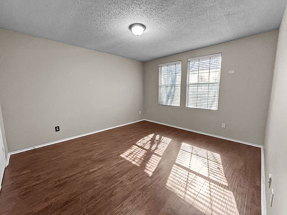 5th image of 808 Bessemer Dr