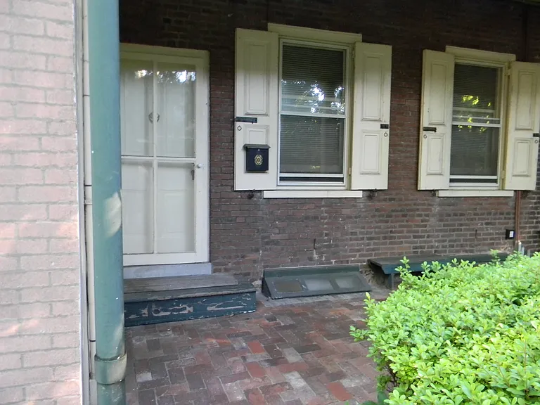 311 N High St — Photo 62
