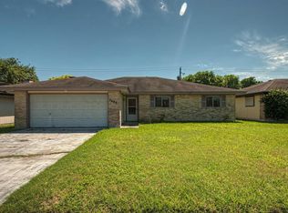 7406 Canis Dr, Corpus Christi, TX 78412