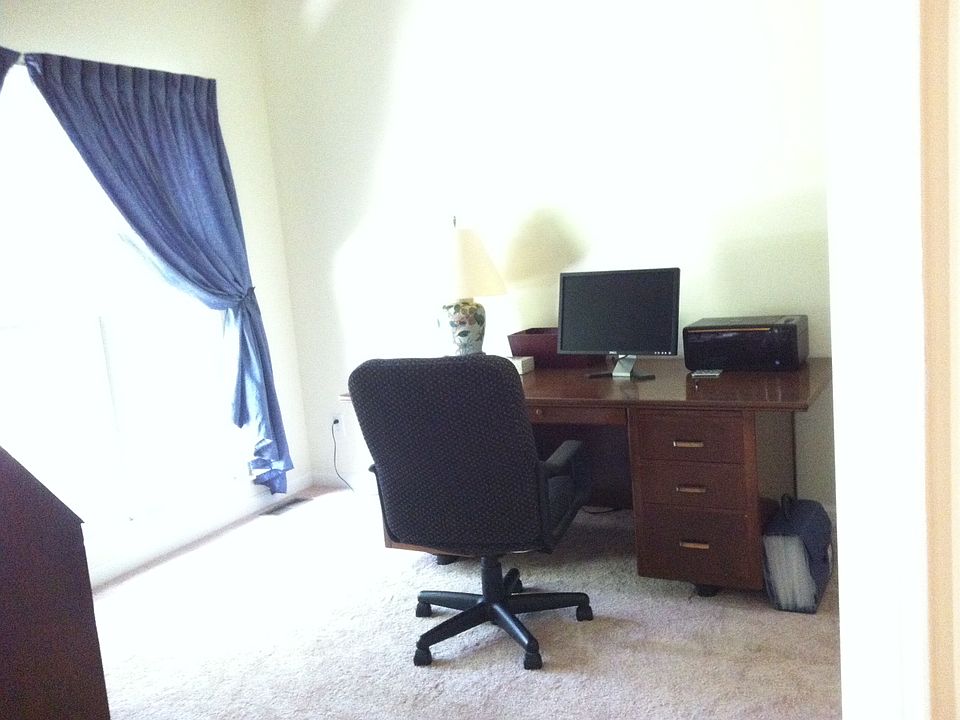 2nd image of 3035 Scarlett Oak Ct