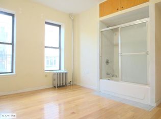 202 Green St APT 5, Brooklyn, NY 11222