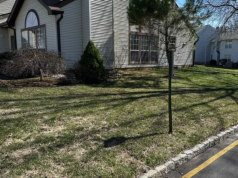 8 Madison Ct — Photo 5