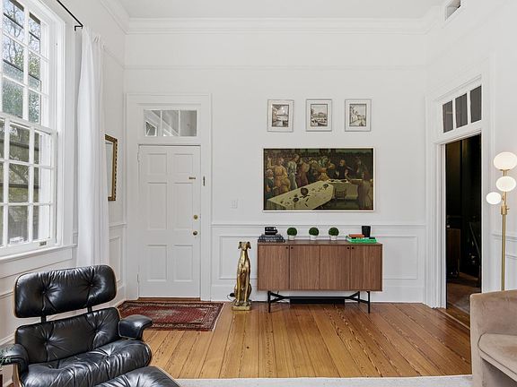 4th image of 84 Bull St APT B