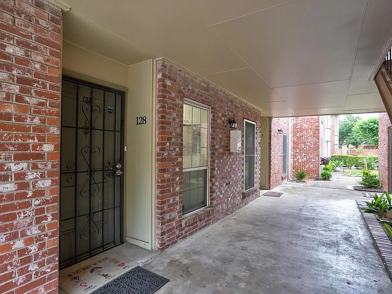 7920 Rockwood Ln #128 — Photo 34