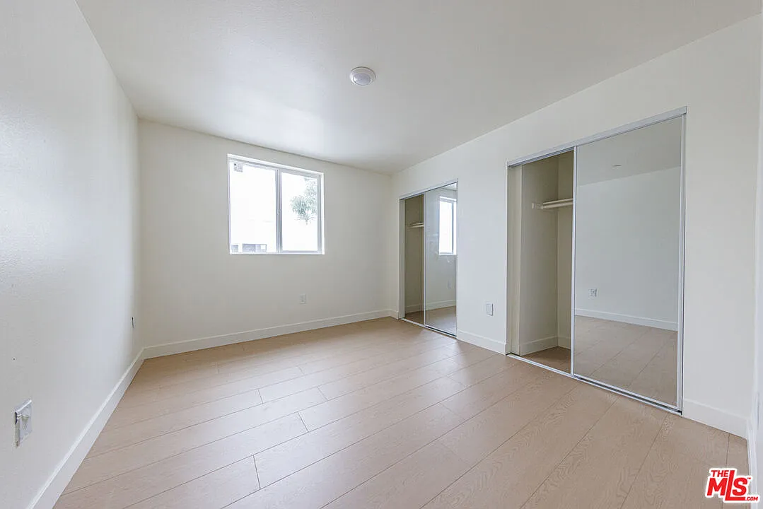 16 bed, 9.0 bath, 6677 sqft, $19,200 — Photo 3