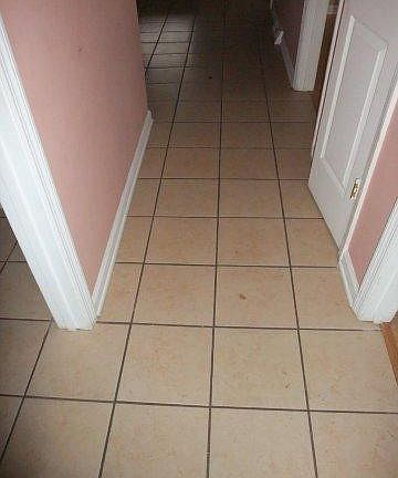2nd image of 1126 1128 Centre Pkwy