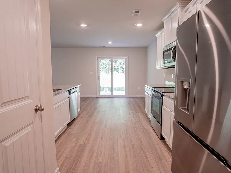 2814 Meadowview Blvd — Photo 13