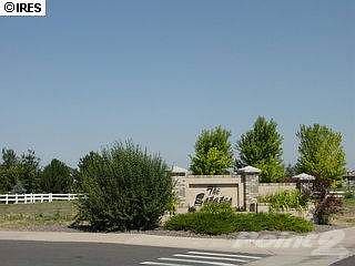 2003 Crestview estate sign on corner