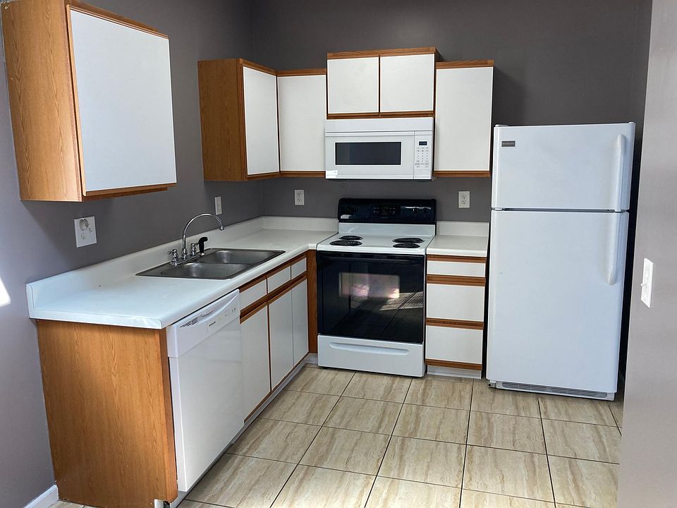1st image of 207 Quarter Trl APT E