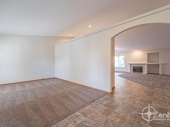 4th image of 1208 NE 94th Pl