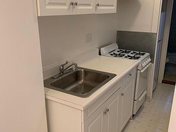 5th image of 1247 Fulton St APT 7