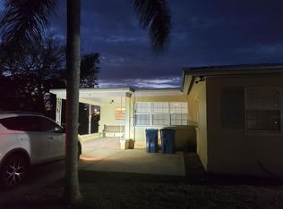 202 N Suwannee Ave, Davenport, FL 33837