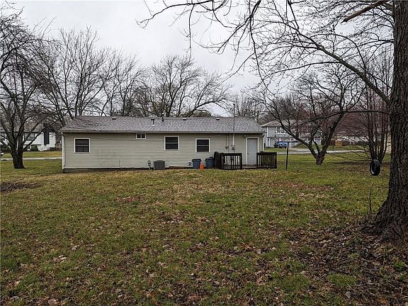 3rd image of 17417 S Benton Dr