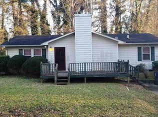 119 N Circle Dr, Ellenwood, GA