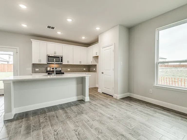1519 Vermillion St — Photo 11