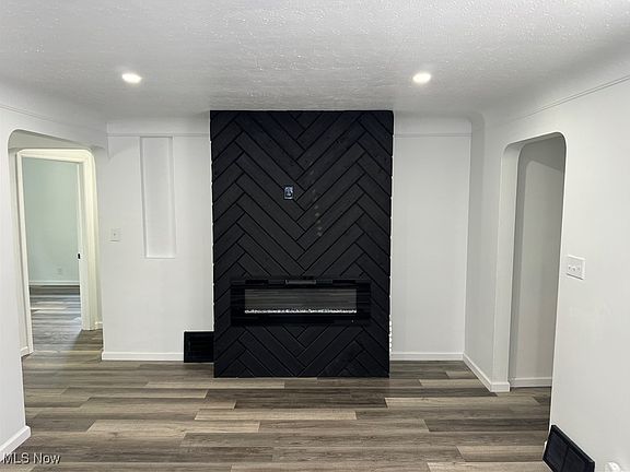 4th image of 13823 Cranwood Park Blvd