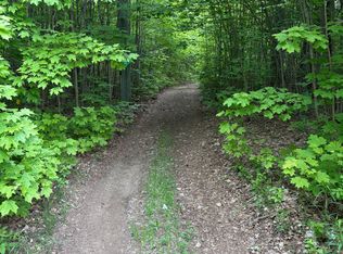 1043 Lawrence Pit Rd, Muskoka Lakes, ON P0B1M0