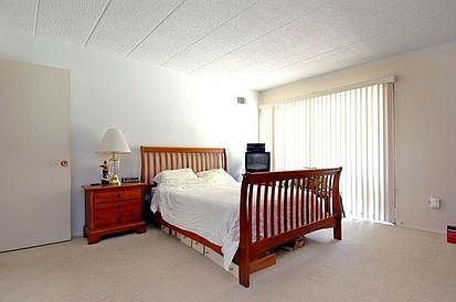 5th image of 5515 Cromwell Ln APT G2