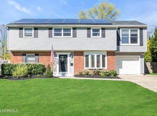 20 Branch Rd, Oakhurst, NJ 07755