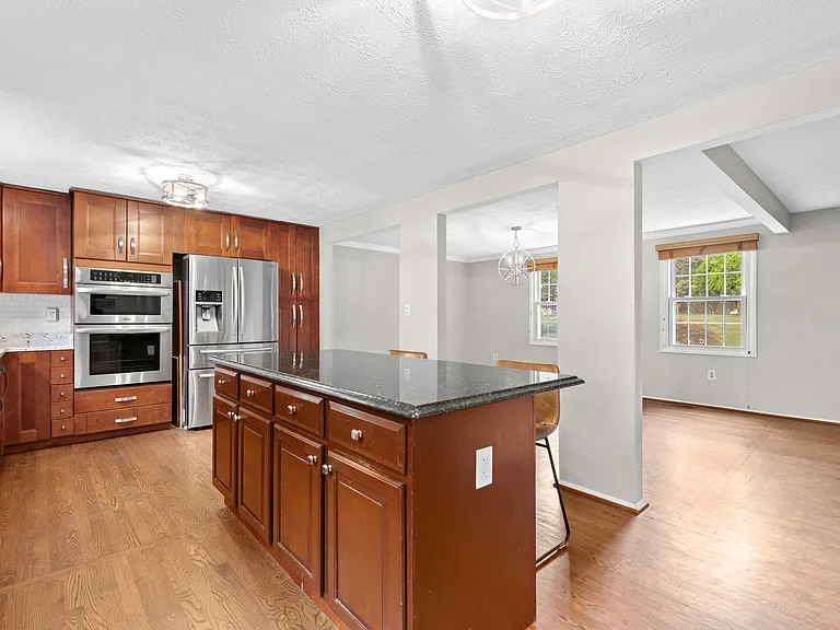 1161 Kettle Pond Ln — Photo 19