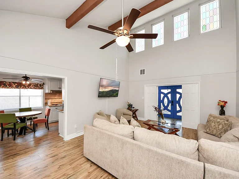 15715 Creekhaven Dr — Photo 28