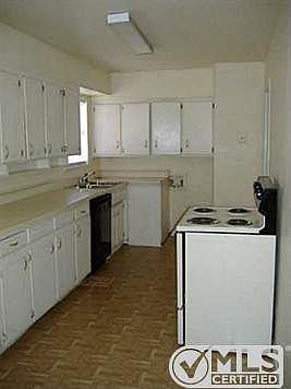 4th image of 8412 Omaha Dr