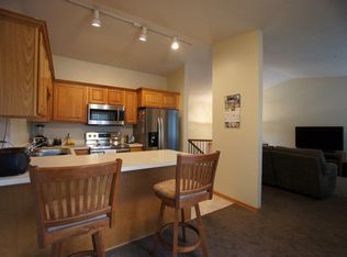 7225 32nd Ave N, Crystal, MN 55427