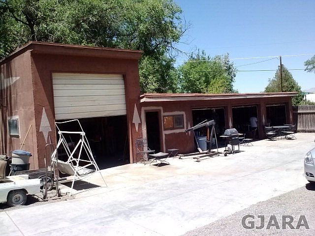 1st image of 221 Gigax Ln