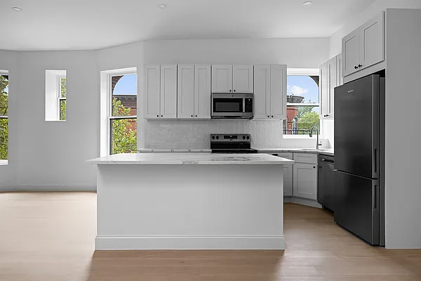 Kitchen, photo 2
