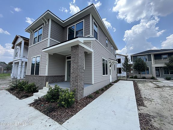 3rd image of 2970 COLLEGE Street