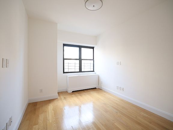 5th image of 160 E 88th St APT 8E