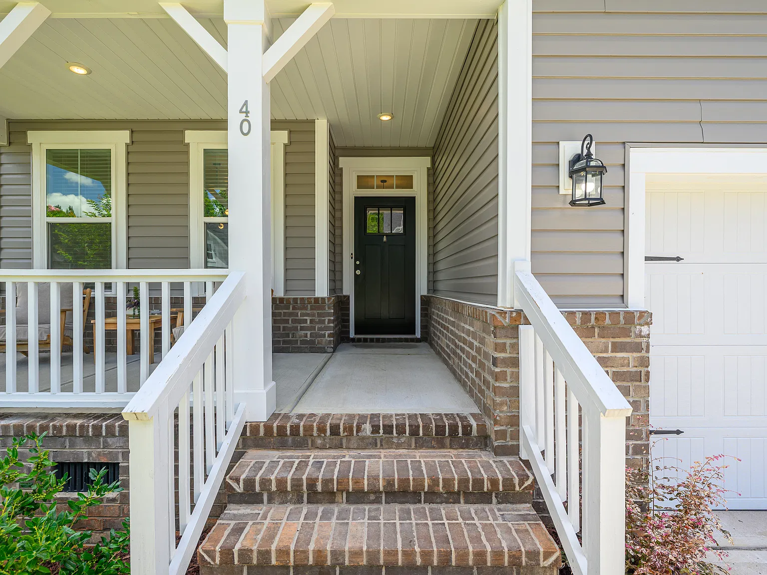 4 bed, 2700 sqft, $2,650 — Photo 3