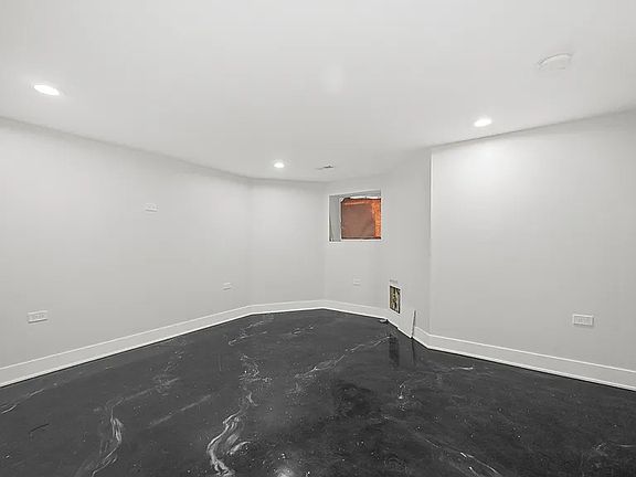 5th image of 6423 S Evans Ave #1