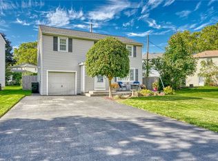 654 Tarrington Rd, Rochester, NY 14609