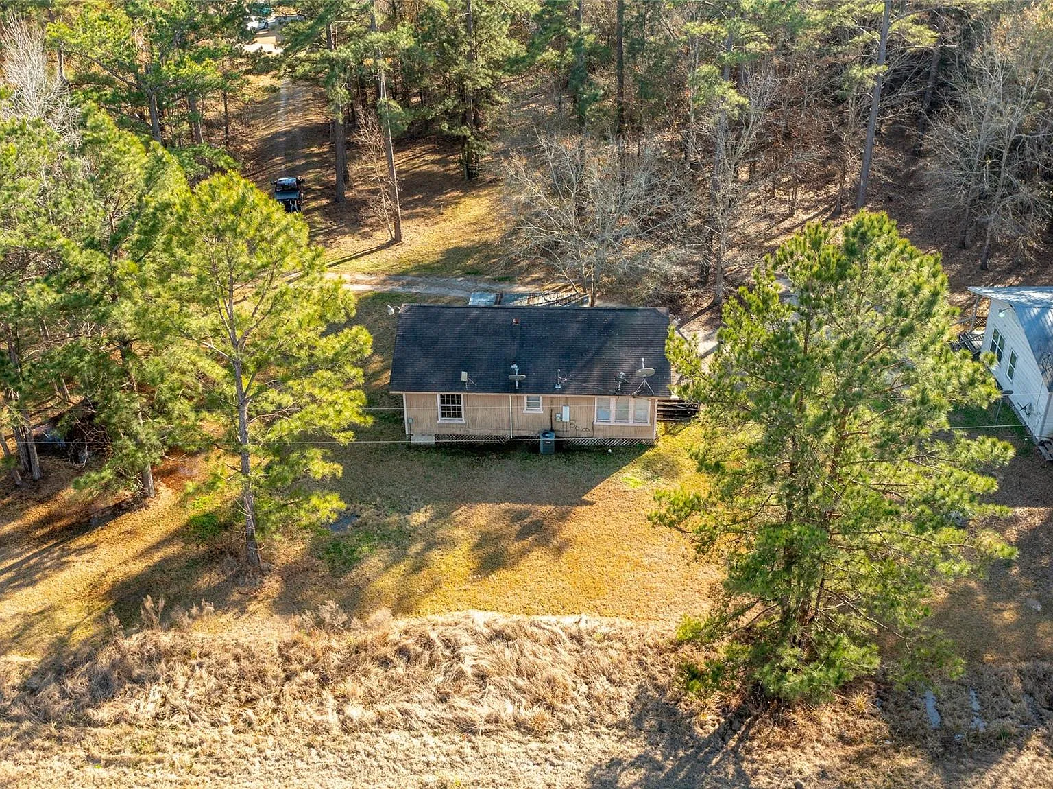 2 bed, 1.0 bath, 1160 sqft, $950 — Photo 4