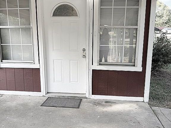 2nd image of 202 Martin Luther King Jr St