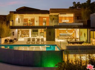 9410 Sierra Mar Pl, Los Angeles, CA 90069