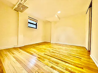 Rented by HOLTON REAL ESTATE INC.