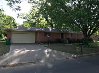 545 N Charlotte Ave, Stephenville, TX 76401