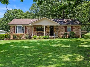 128 N Valley Rd, Searcy, AR 72143