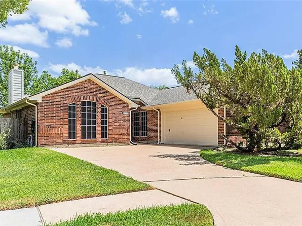 15802 Spruce River Ct, Sugar Land, TX 77498