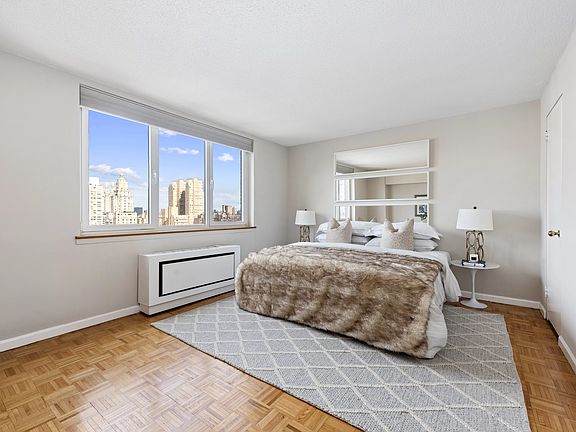 2nd image of 45 W 67th St APT 23F