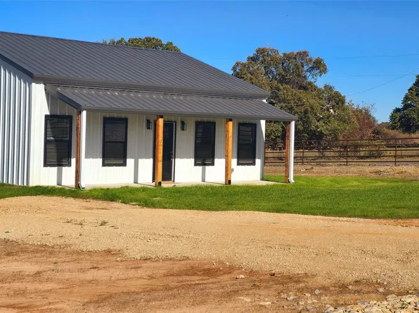 395 Windy Hill Ln, Springtown, TX 76082