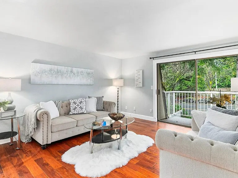 9908 NE 124th St #906 — Photo 15