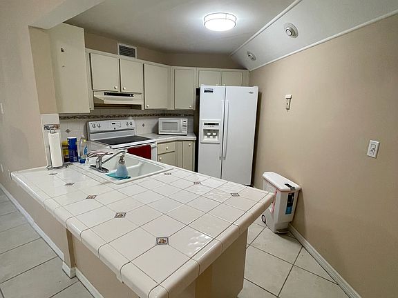 2nd image of 9447 Fountainbleau Blvd #104